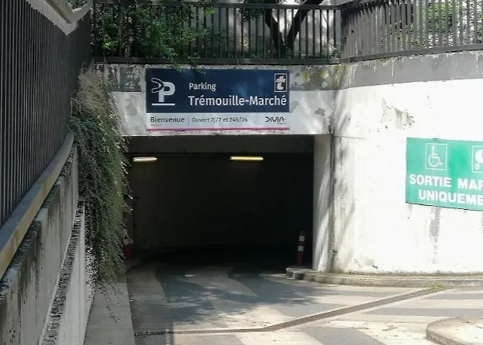 アパート Le Duplex Pernot ディジョン